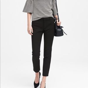 Banana Republic Sloan Pant in Navy, size 6s